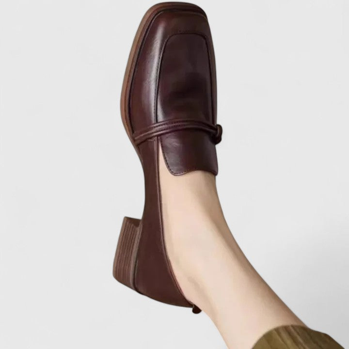 Janine | Women&