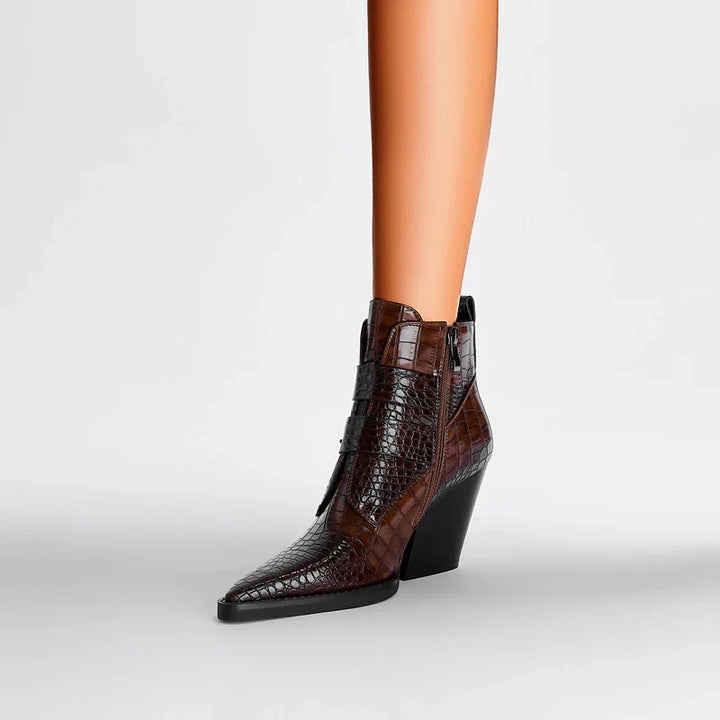 Darcey | Women&