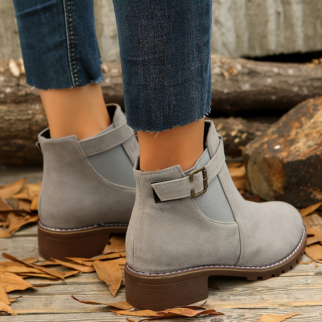 Britta | Women&