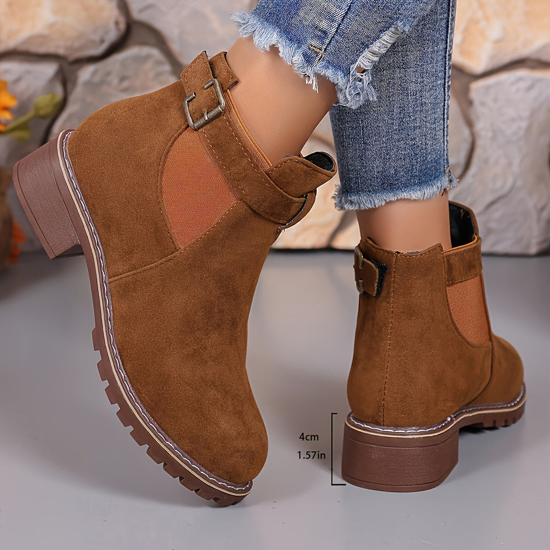 Britta | Women&