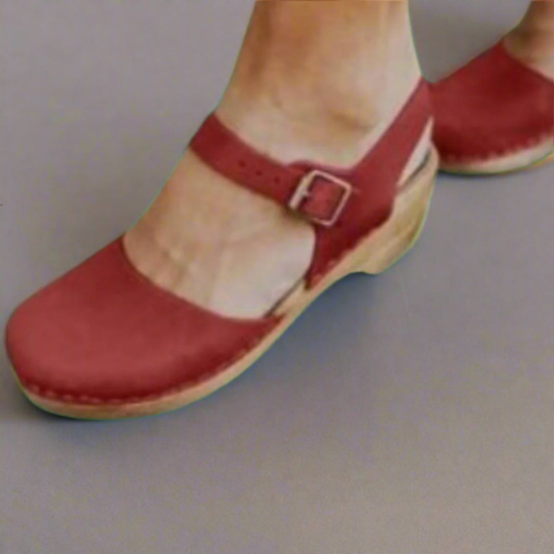 Britta | Women&