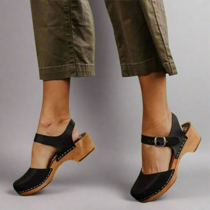 Britta | Women&
