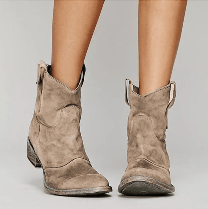 Britta | Women&
