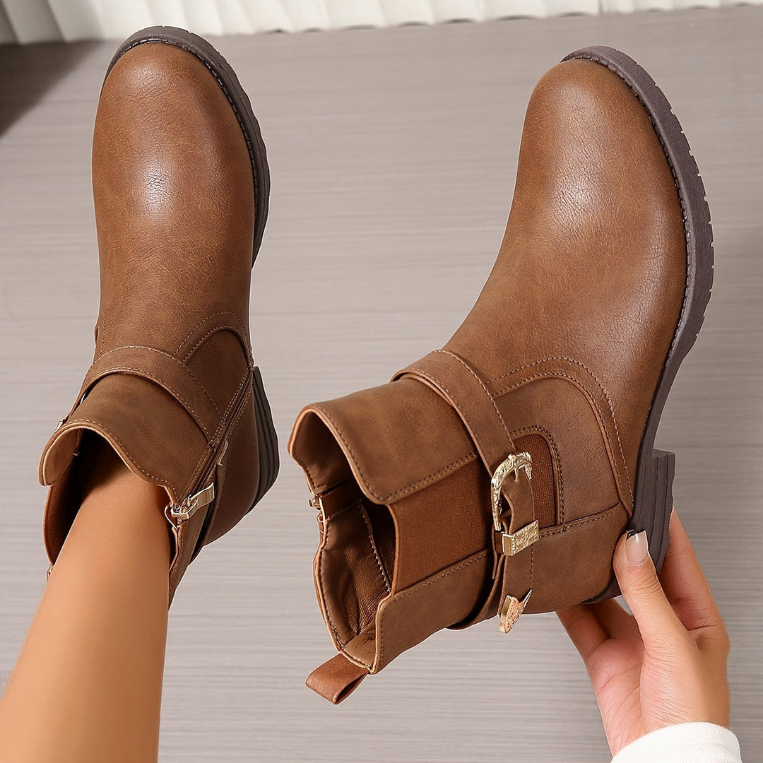 Britta | Women&