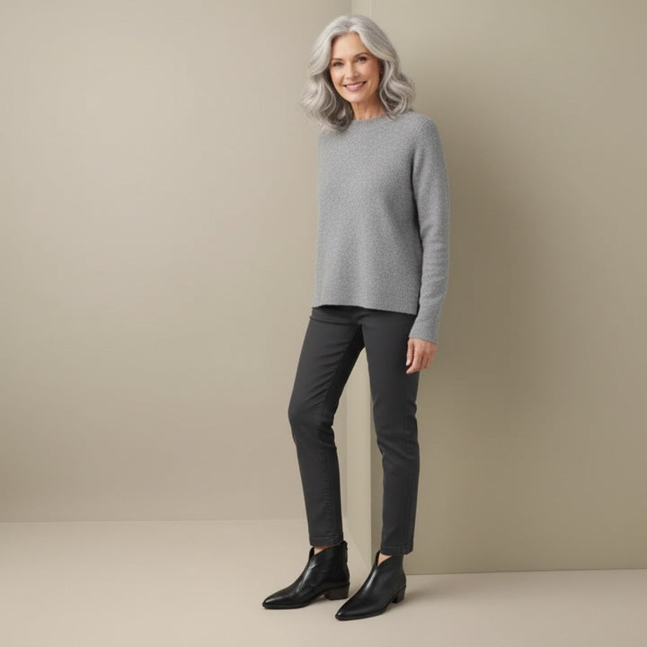 Corvinia | Women&