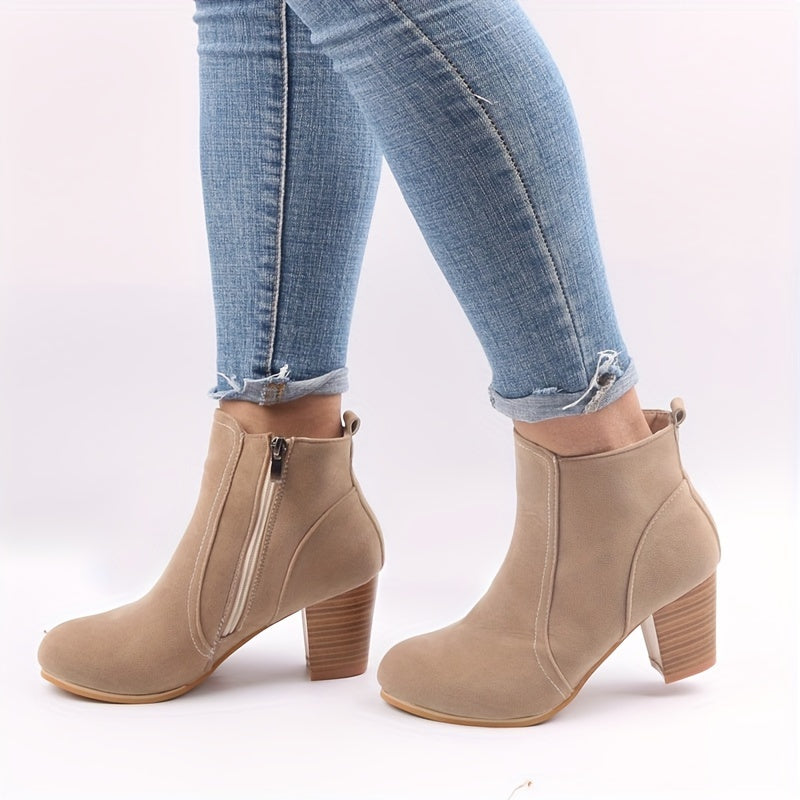 Darcie | Women&
