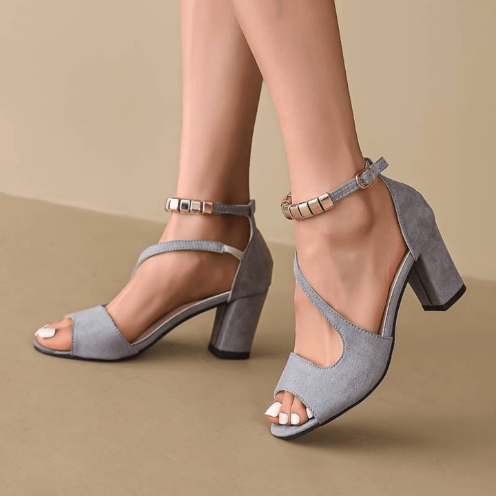 Evangelia | Women&
