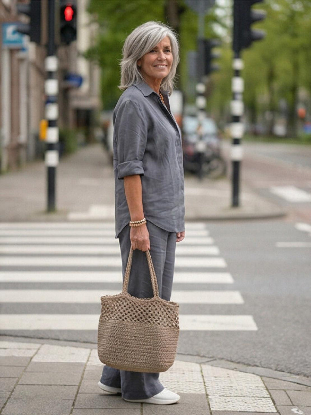 Isabeau | Women&