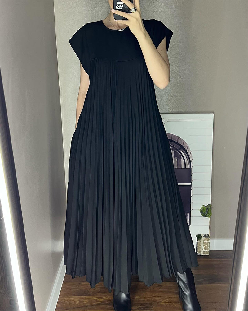 Isolde | Women's Pleated Short Sleeve Maxi Dress - Image 2