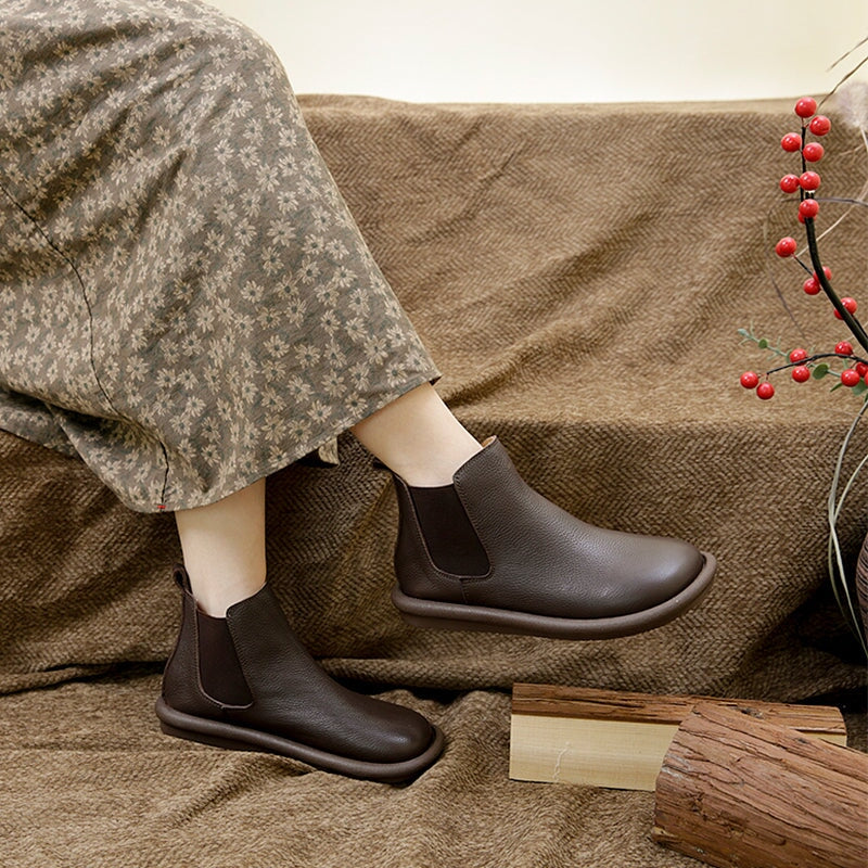 Junaia | Women's Black Chelsea Ankle Boots - Image 2
