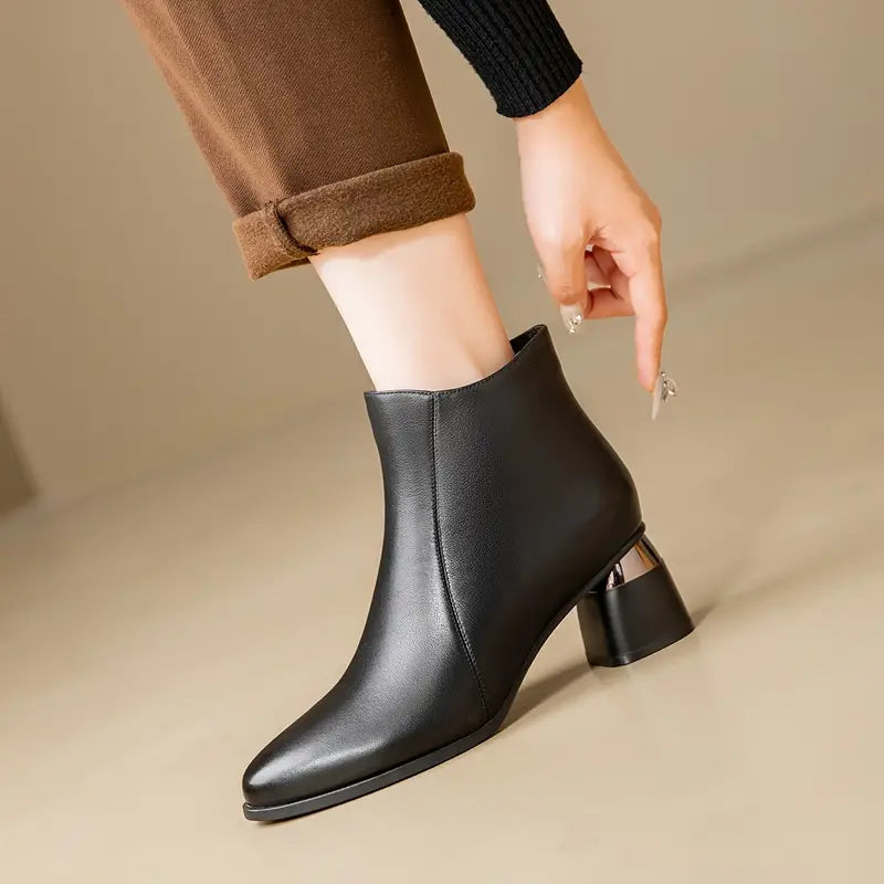 Lucienne | Women&