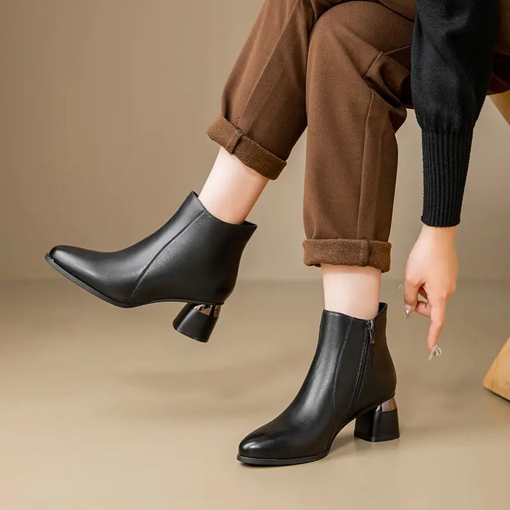 Lucienne | Women&