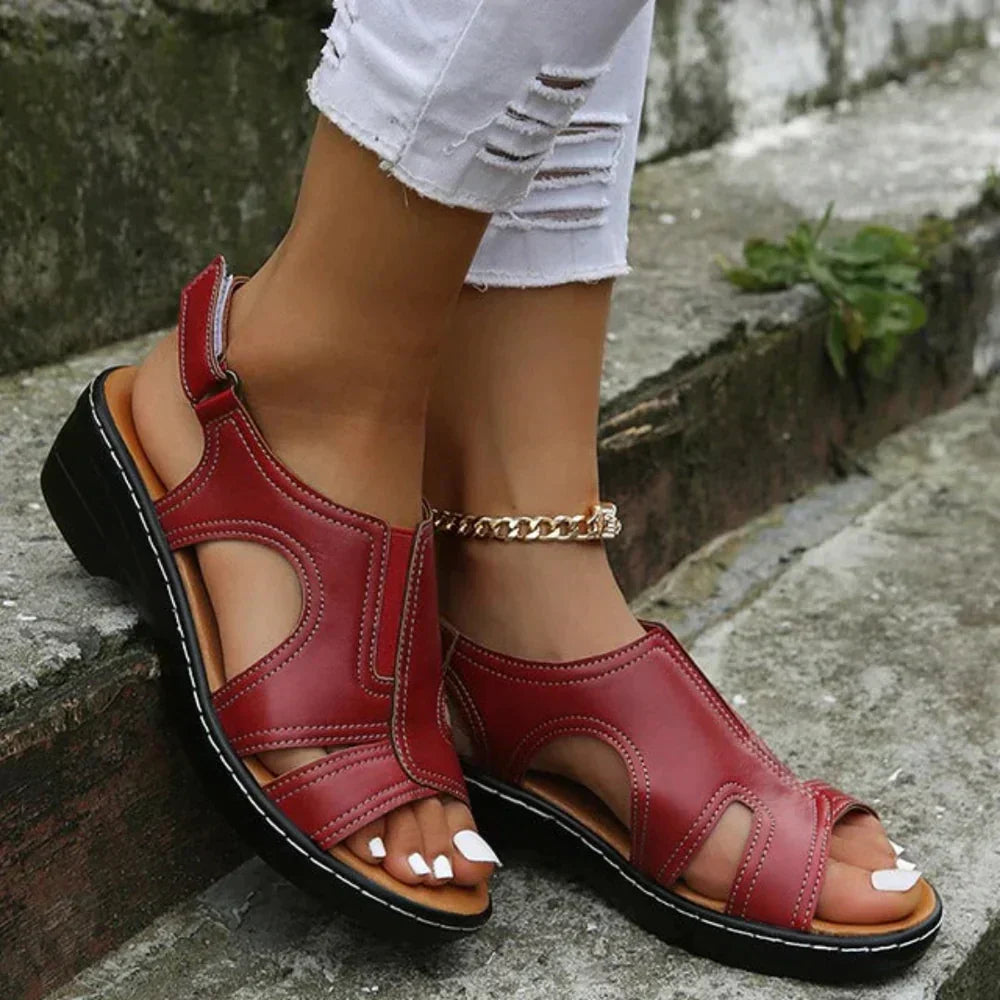 Lucinda | Women&
