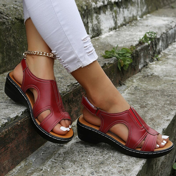 Lucinda | Women&