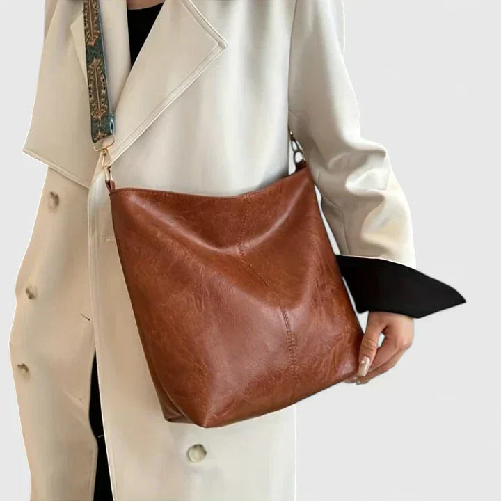 Lydia | Women&