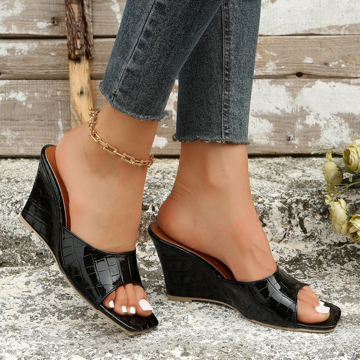 Naia | Women&