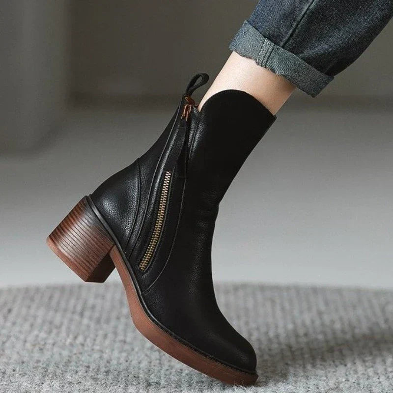 Nicolette | Women&
