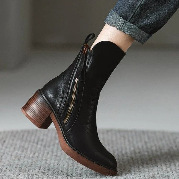 Nicolette | Women&