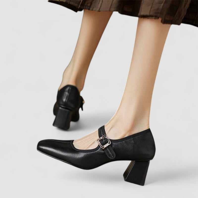 Roxinia | Women&