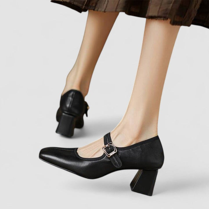 Roxinia | Women&