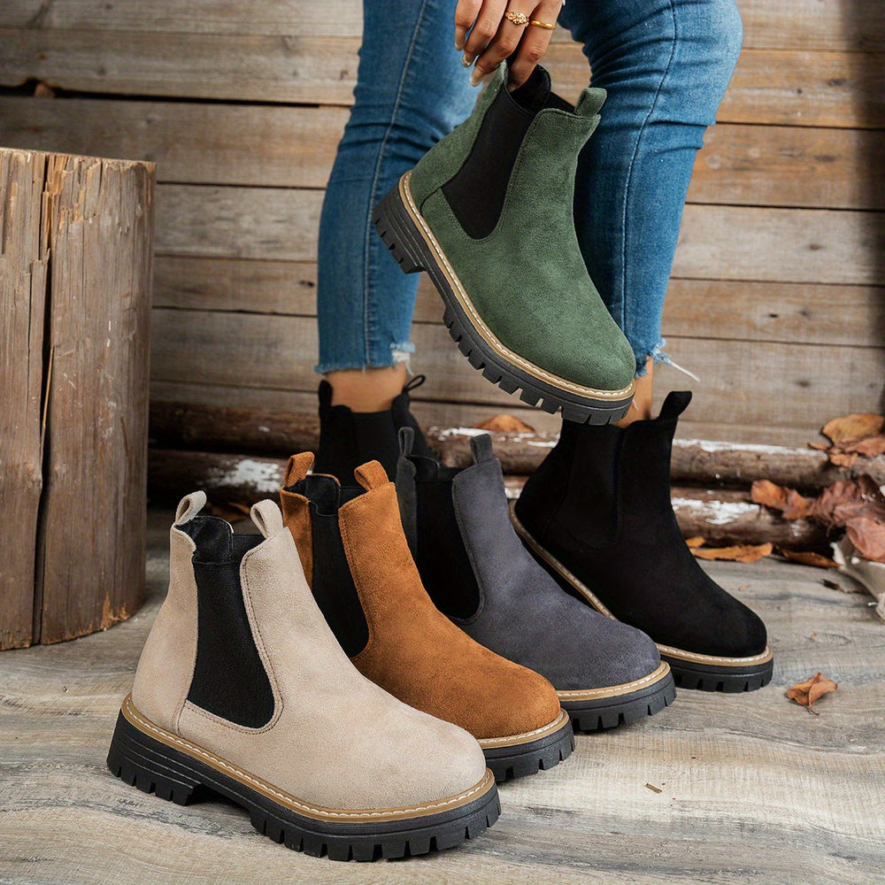 Sloane | Women's Chelsea Ankle Boot with Chunky Platform - Black - Image 2