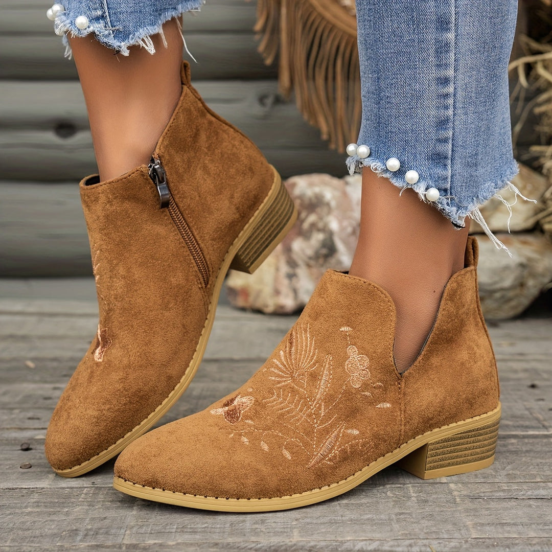 Thessira | Women&