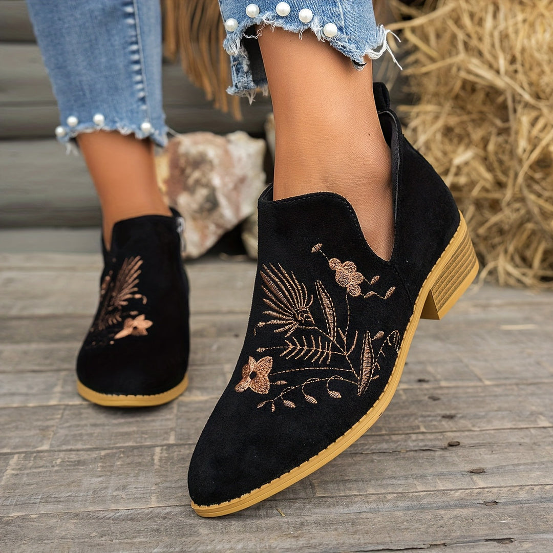 Thessira | Women&