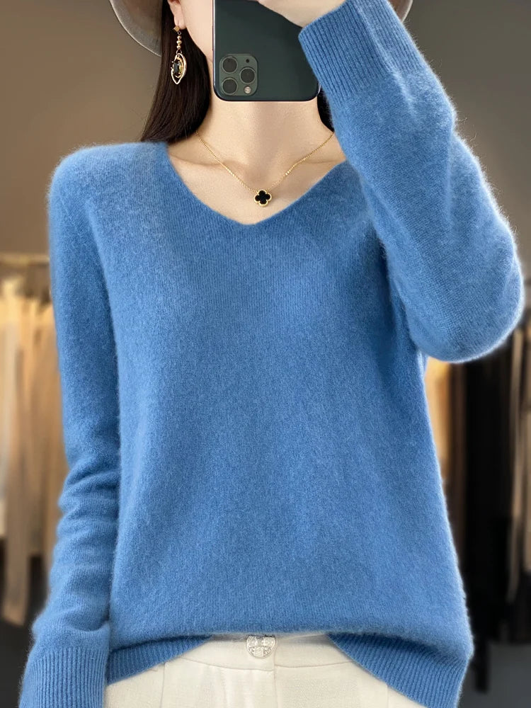 Vespera | Women's Relaxed Fit V-Neck Sweater - Green - Image 2